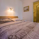 Apartamento In 39042 *