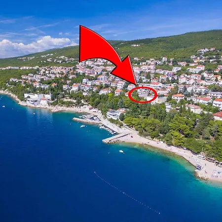 In 39042 Apartment Dramalj