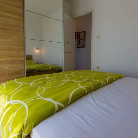Apartman In 39042 Dramalj