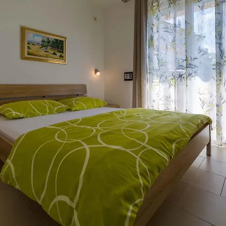In 39042 Apartman