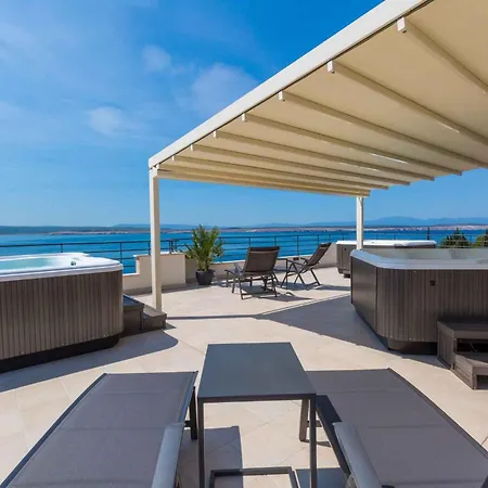 Apartment In 39042